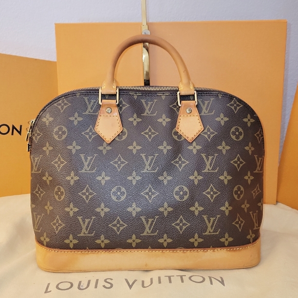 Louis Vuitton Handbags - Louis vuitton Alma PM  Bag